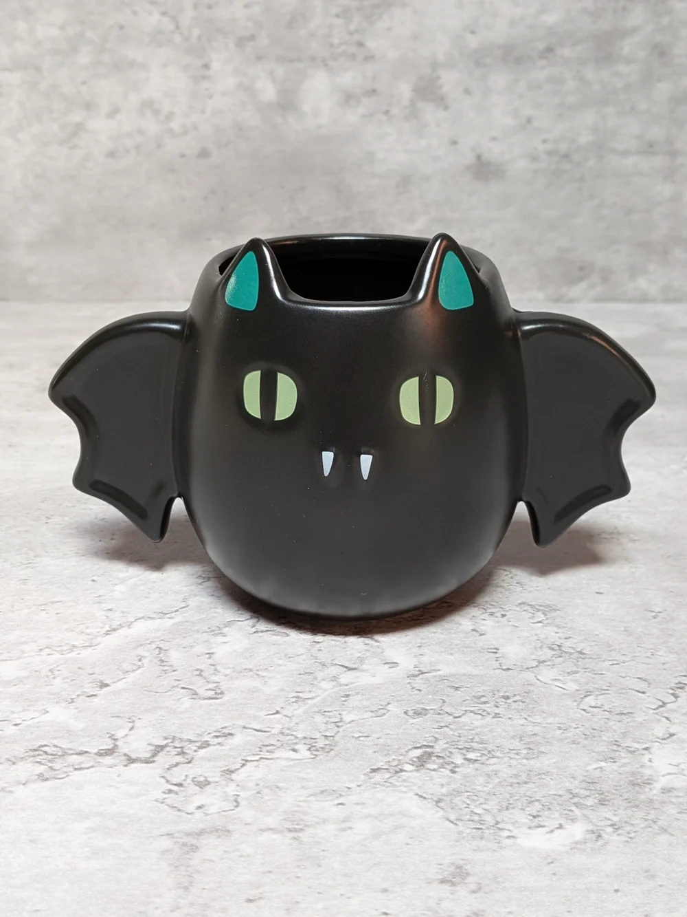 Vampire Cat Bat Coffee Mug Spooky Gothic Halloween Kitsch Ceramic Cup